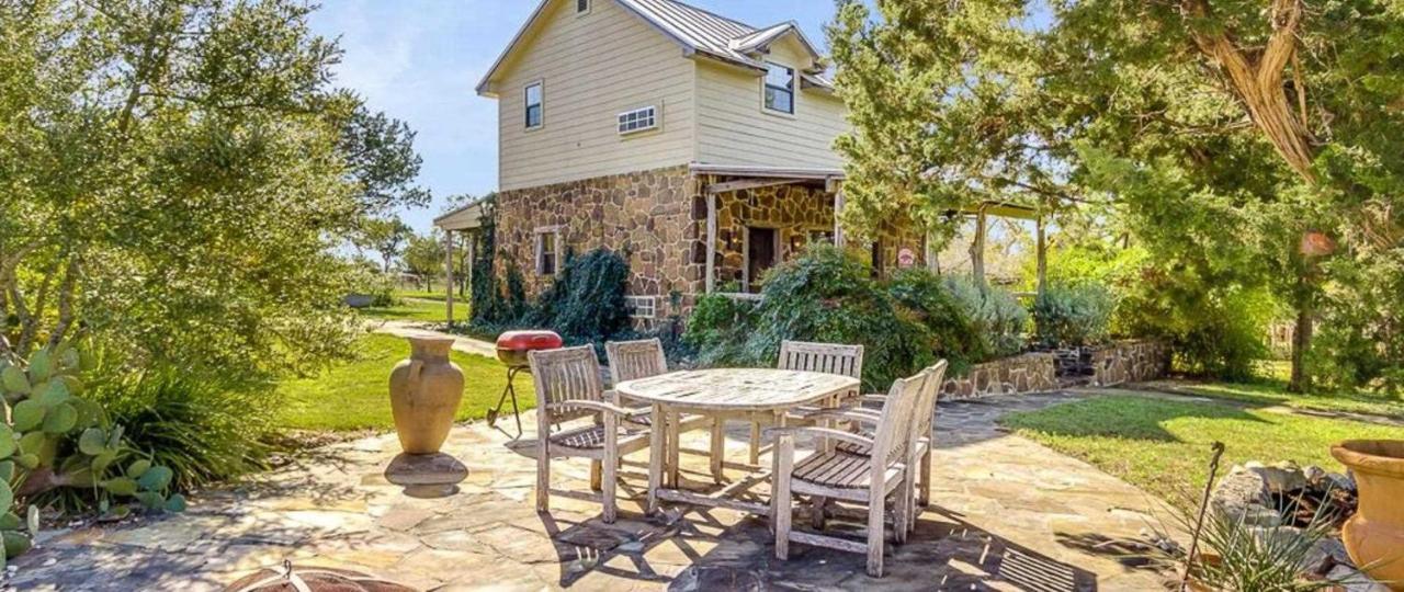 Last Outpost Bandera Ranch House Εξωτερικό φωτογραφία